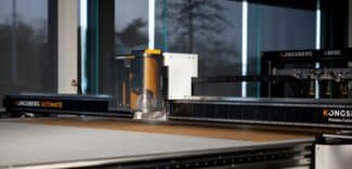 Neuer Schneidetisch für Wellpappen