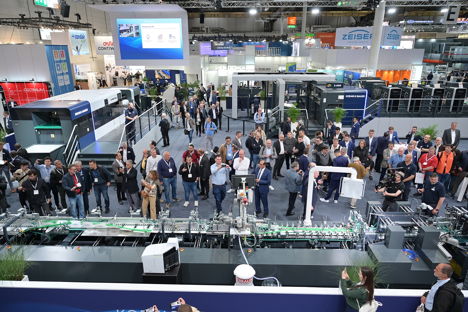 Koenig & Bauer: Erfolgreicher Auftritt auf der Drupa: Digitalisierung und neue Technologien im Fokus