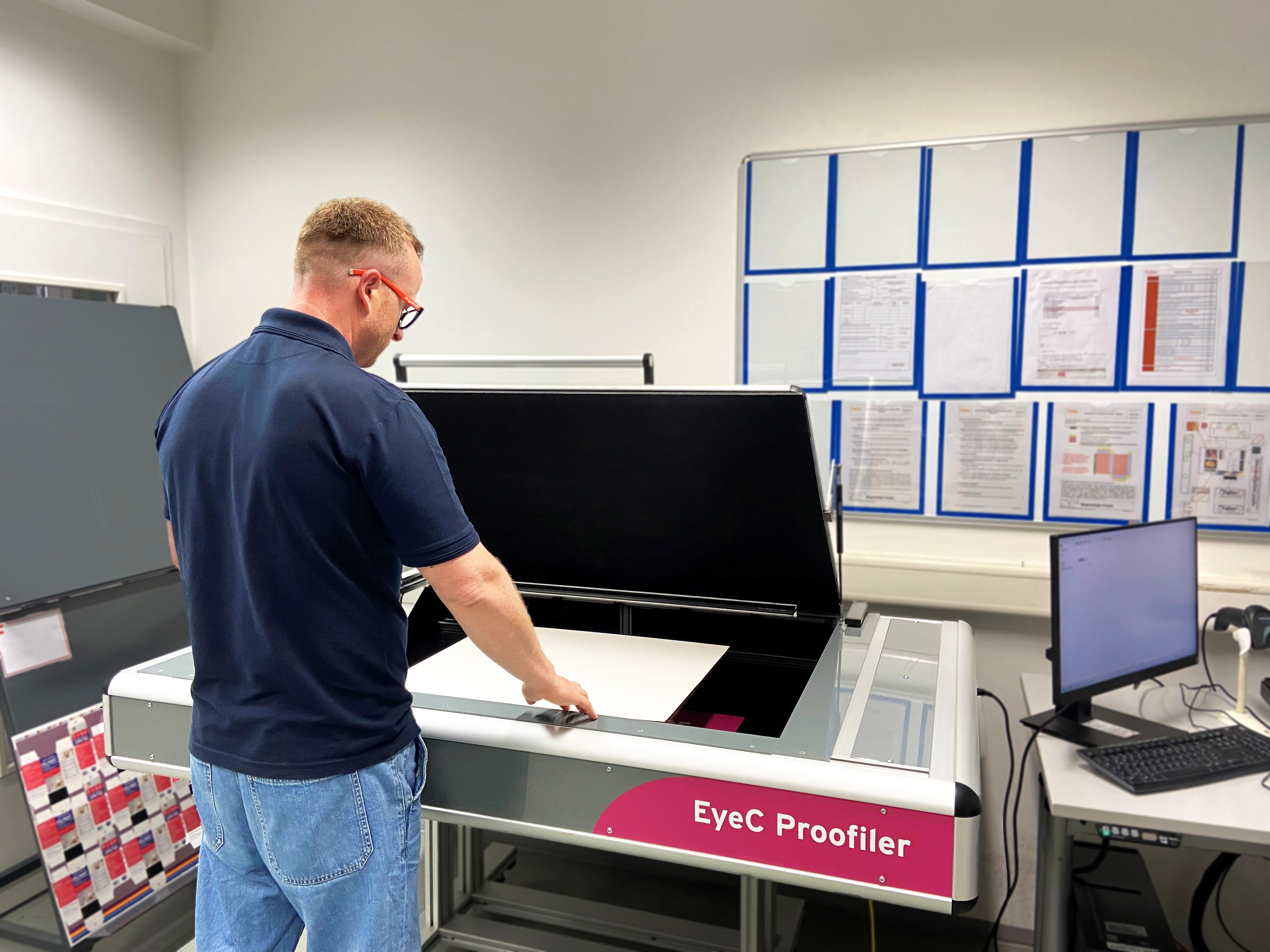 Digitale Inspektion im Pharmaverpackungsprozess: Faller Packaging setzt auf EyeC-Technologie