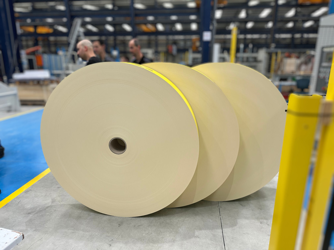 Franz Veit: Papierrollen sind unsere Welt