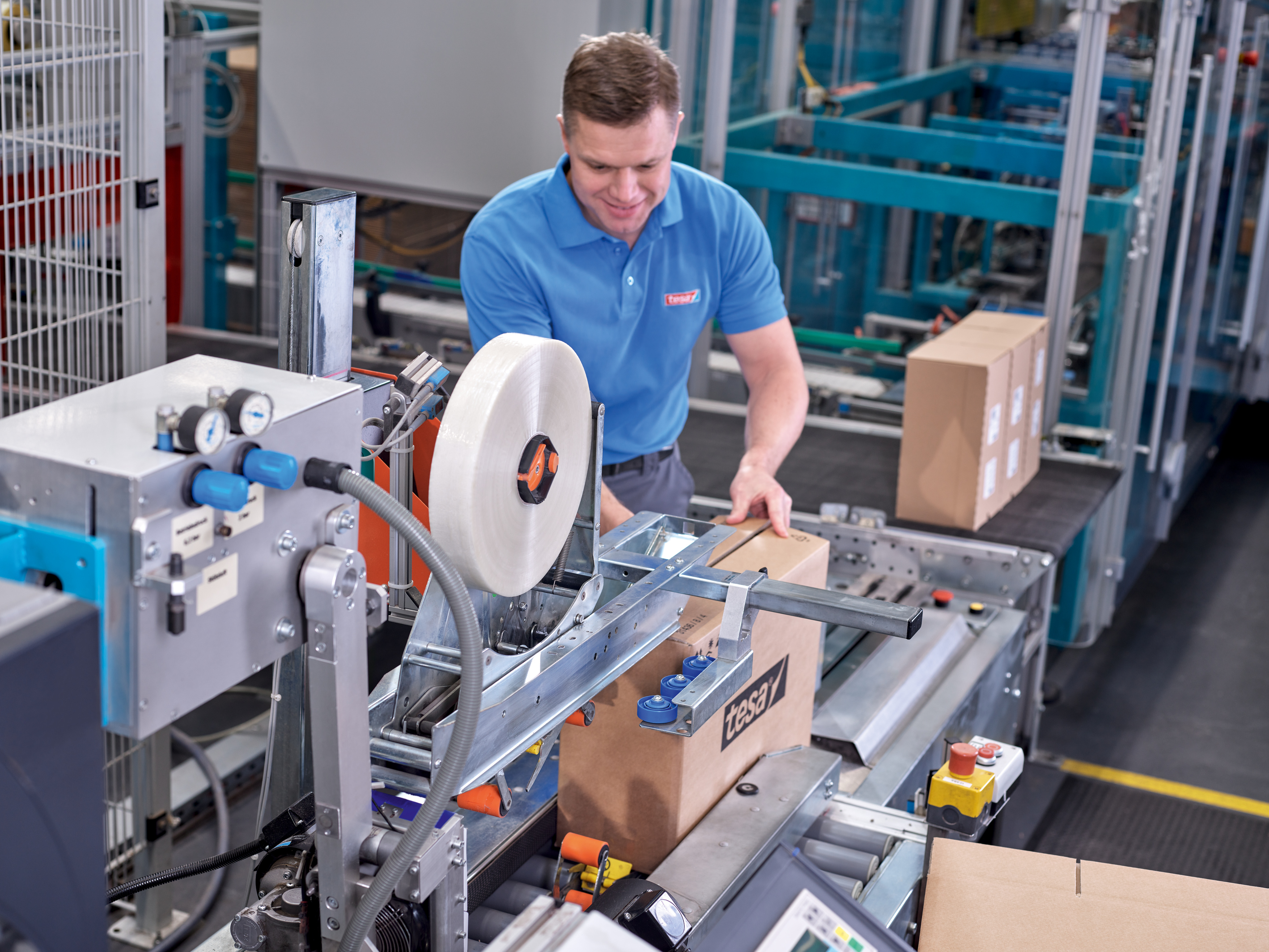 tesa erweitert Portfolio mit recycelten PET-Klebebändern