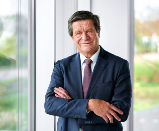 Ulrich Reifenhäuser tritt nach 40 Jahren aus der Geschäftsführung zurück