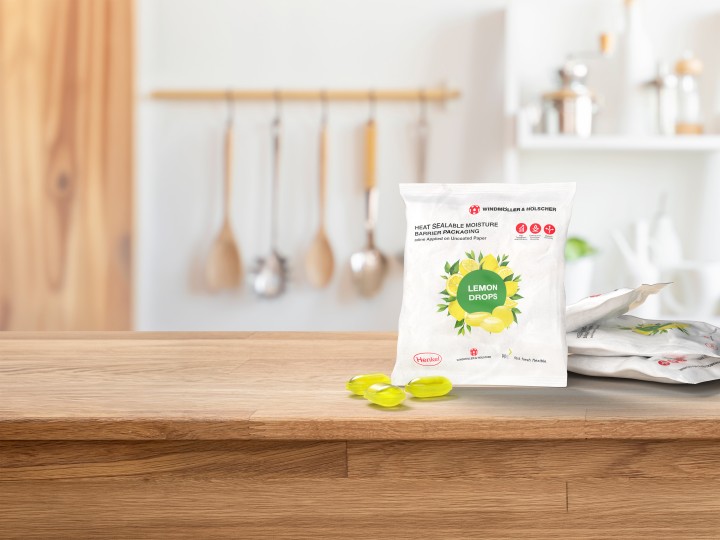 W&H und Henkel haben eine inline beschichtete Papierverpackungslösung entwickelt, Heißsiegelfähigkeit und Barriereeigenschaften mit Recyclingfähigkeit verbinden soll (Quelle: Windmöller & Hölscher)
