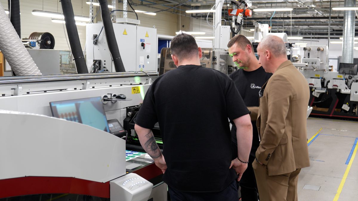 Aniflex erweitert Hybridproduktion mit Mark Andy