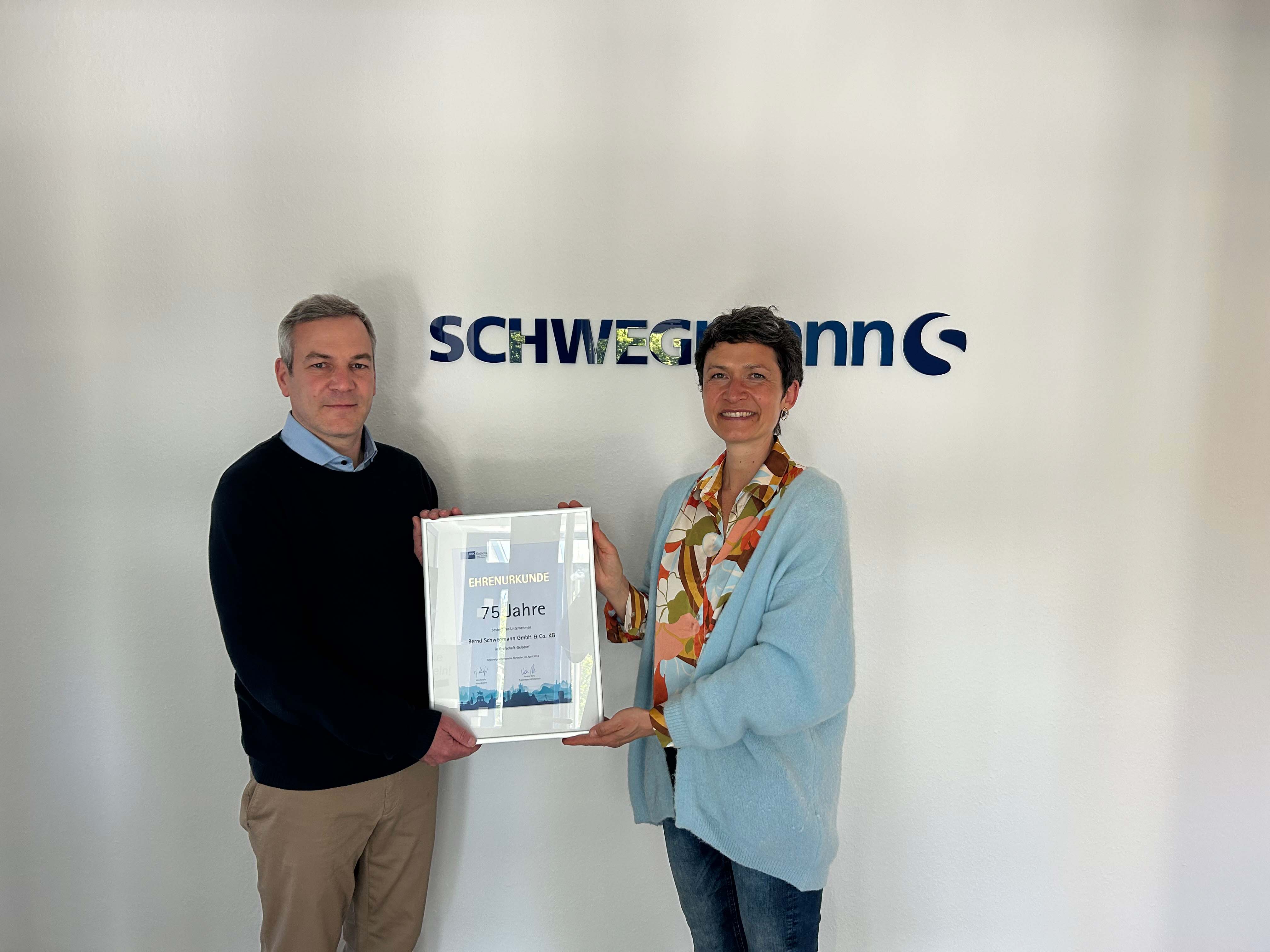 75 Jahre Schwegmann: Vom Rohstoffhandel zum Spezialisten für Druckchemikalien