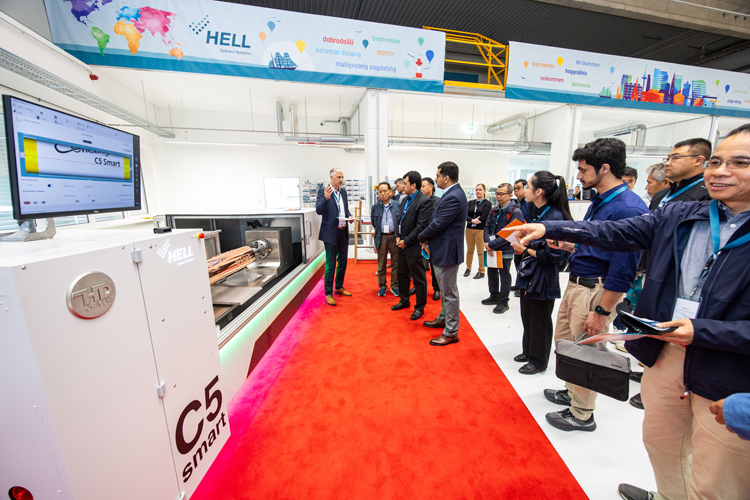 Hell Gravure Systems: Neuer Direktlaser Cellaxy C5 Smart