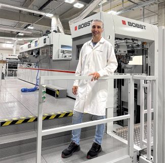 Cardbox Packaging setzt auf vernetzte Stanztechnik